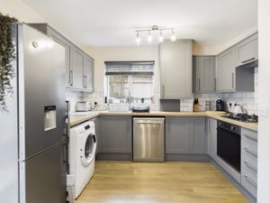 Kitchen- click for photo gallery